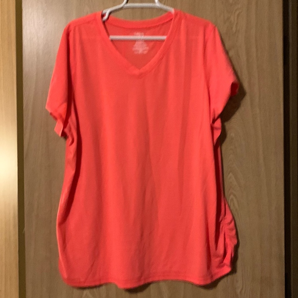 Danskin now 2x 18/20 workout tee